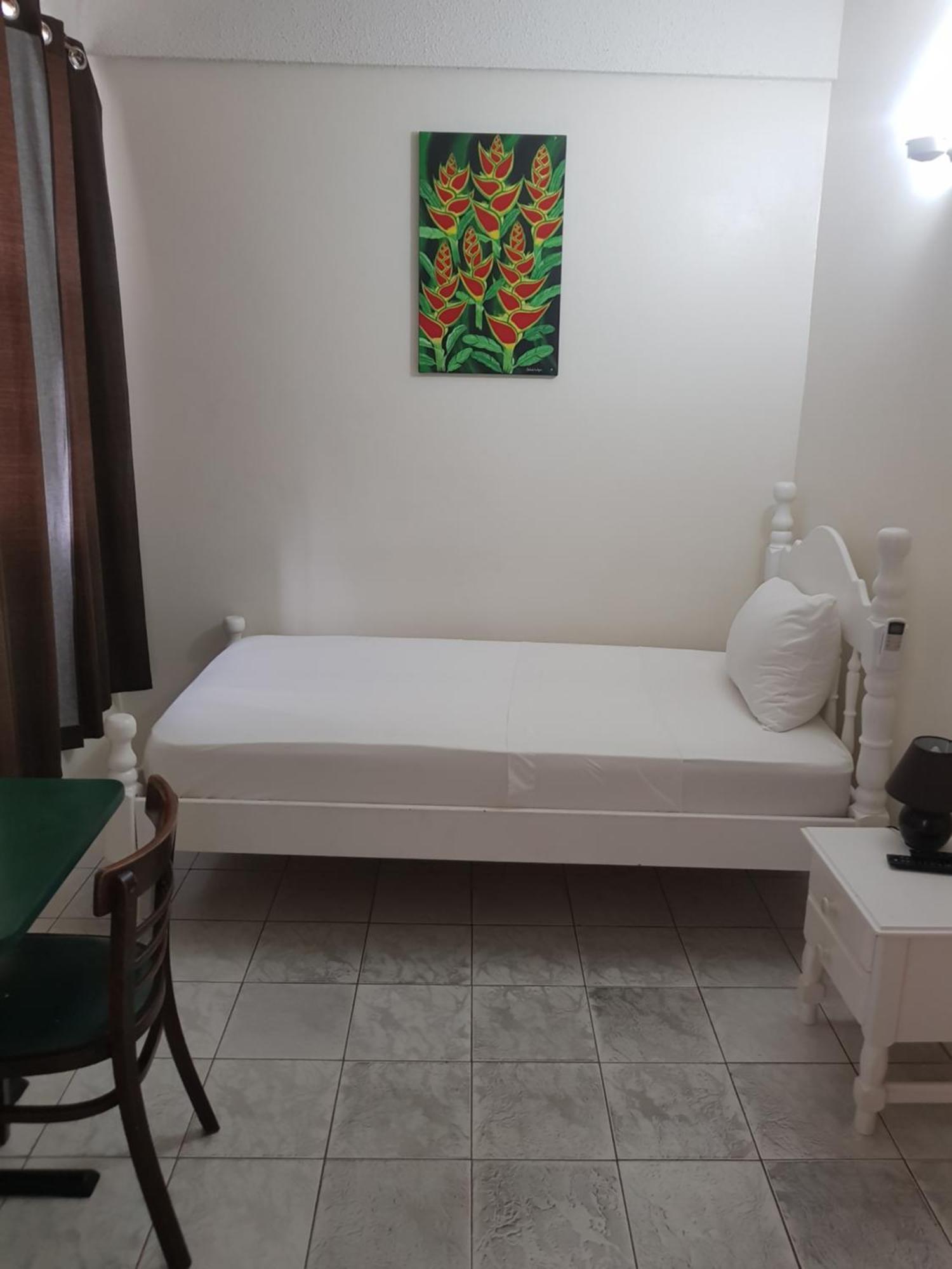 St. James Guesthouse Розо Екстер'єр фото